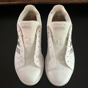 White Leather Adidas Women’s Sneaker Shoes Size 8